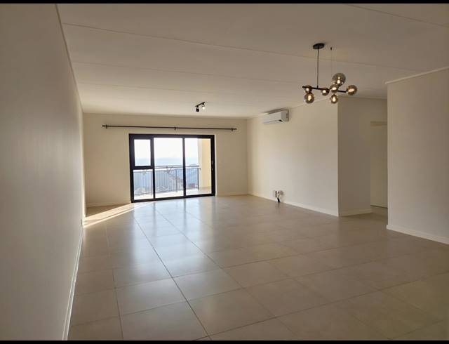 2 BEDROOM APARTMENT TO LET IN RICHWOOD